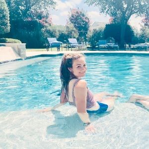 Meet your Posher, Sydney